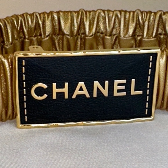 CHANEL Ruched Gold Lambskin Leather Belt Made in Italy 2023 size 75/30 stretches - Picture 1 of 13